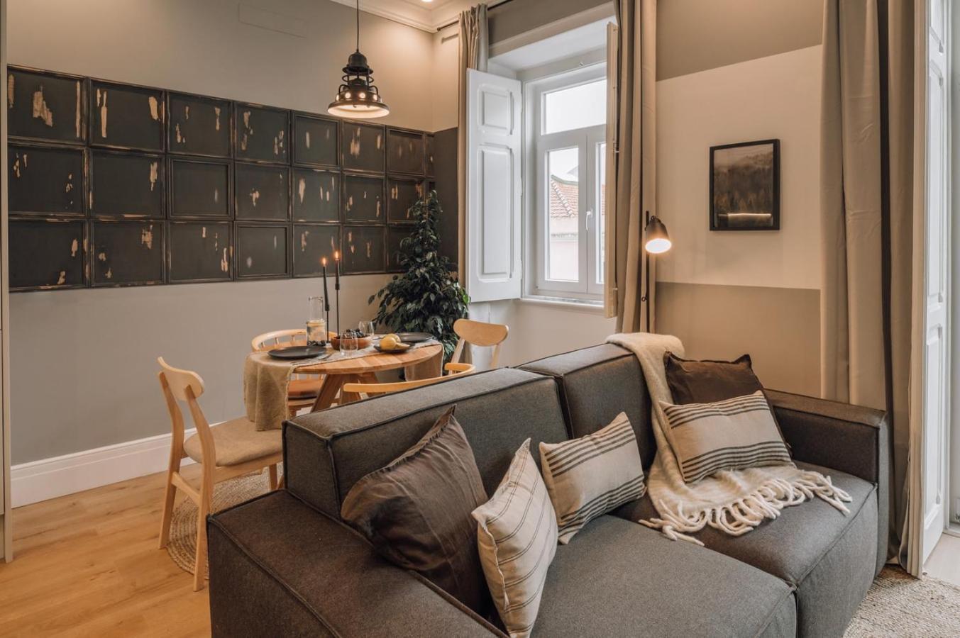 Apartment Port - 2 Bedrooms In Campo De Ourique Lisbon