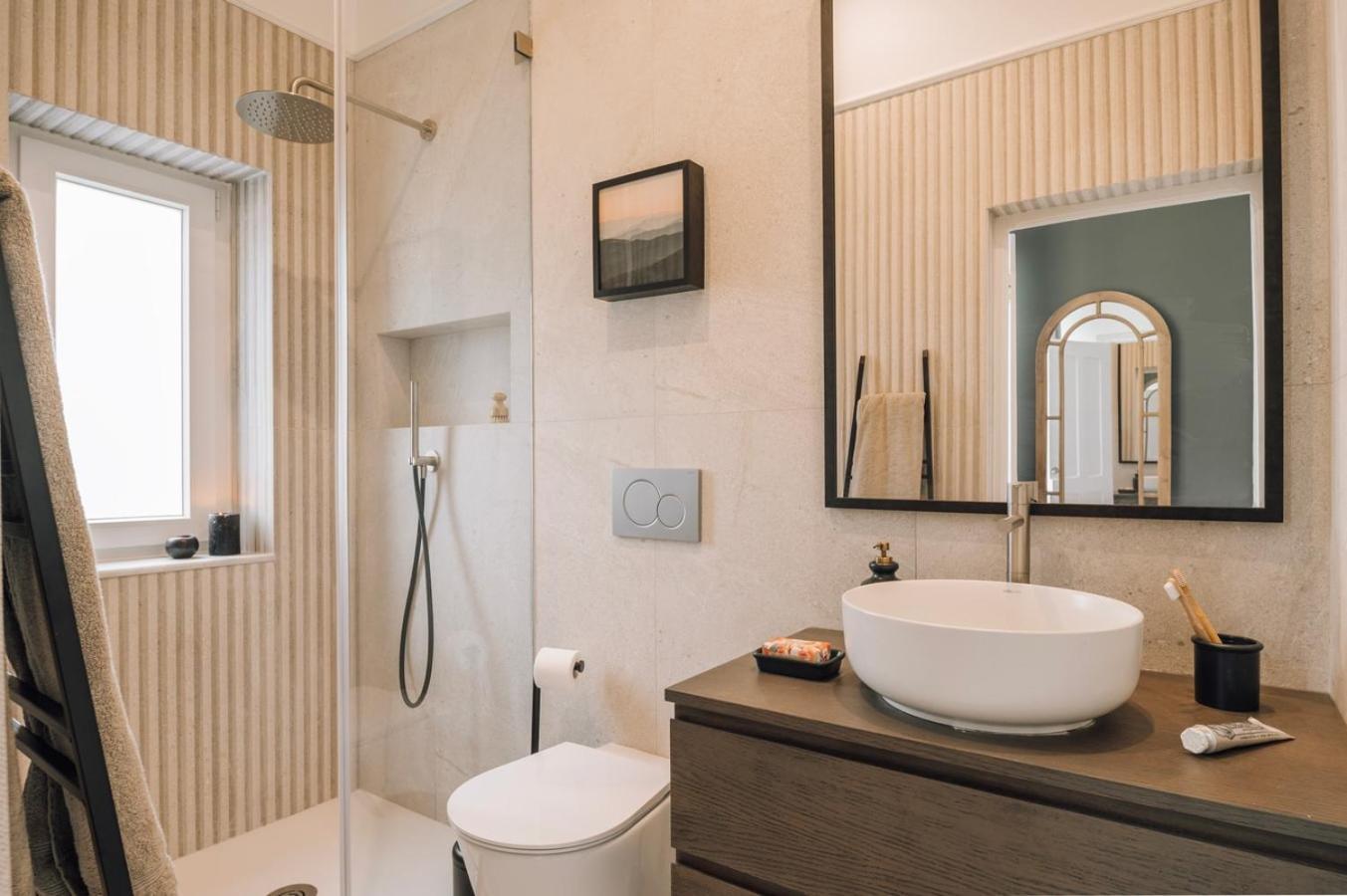 Port - 2 Bedrooms In Campo De Ourique * Lisbon